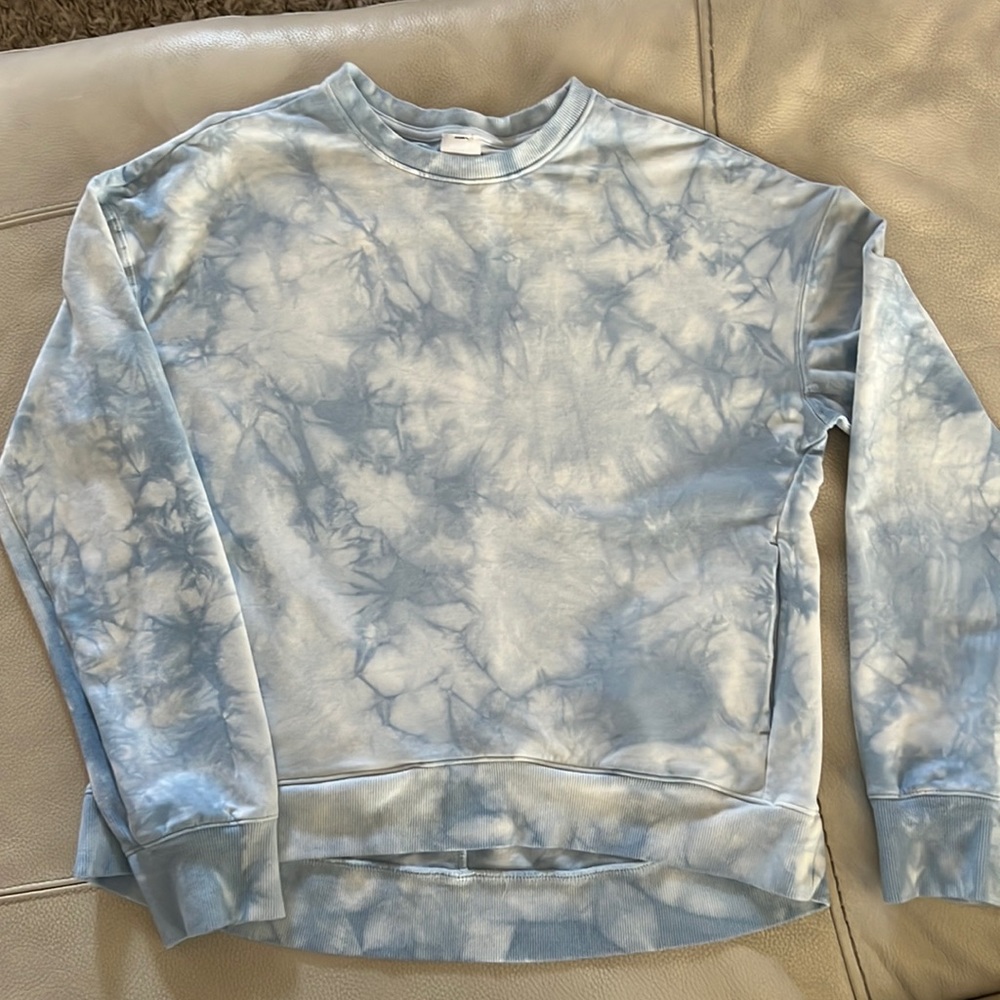 Sweatshirt and short set.  Women’s size M. Super cute and super soft fabric.